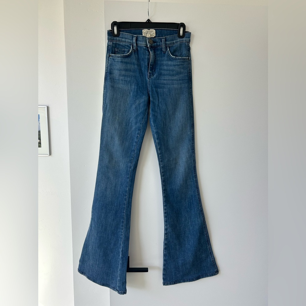 Current Elliott excellent condition high rise low bell flair Jean